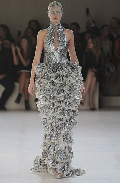 Sarah Burton,Giambattista Valli,hay Marc Jacobs,nhà thiết kế,thời trang,ấn tượng