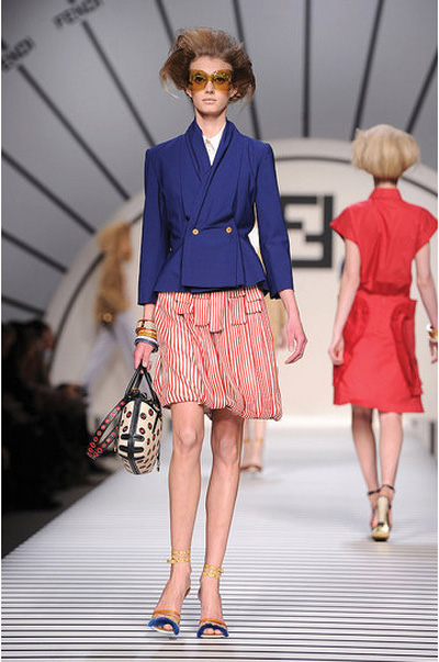 Sarah Burton,Giambattista Valli,hay Marc Jacobs,nhà thiết kế,thời trang,ấn tượng