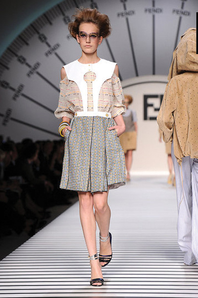 Sarah Burton,Giambattista Valli,hay Marc Jacobs,nhà thiết kế,thời trang,ấn tượng