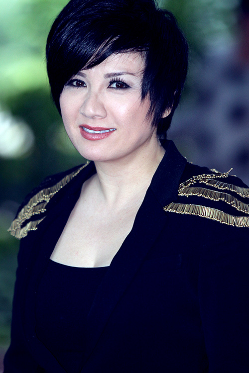 Bằng Kiều,Thanh Tuyền,nhóm Quả Dưa Hấu,Trizzie Phương Trinh,offline,đạo diễn,vợ,ca sĩ