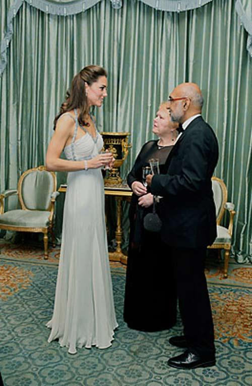 Hoàng tử Anh William,vợ,Kate Middleton,nữ công tước,trang phục,thời trang,quý phái