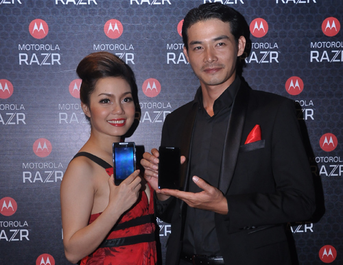 Ngọc Anh,Ngọc Ngoan,smartphone,Motorola Razr