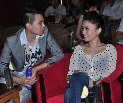 Yến Trang,nội y,áo ngực
