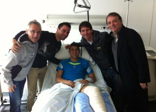 Gẫy chân,David Villa,Barca,vui vẻ,đau đớn,động viên,tin bóng đá, thể thao,ăn mừng,Cup,giường bệnh