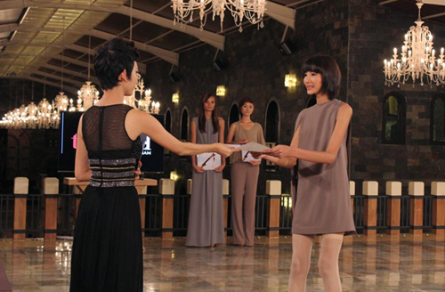 Vietnam’s Next Top Model,người mẫu,Phương Anh,nén nước mắt,dừng cuộc chơi