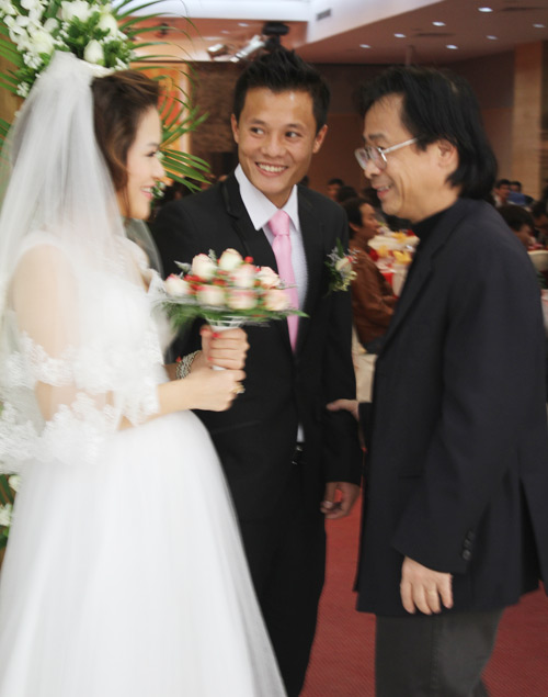 Thành Lương,Thanh Huyền,phóng viên,cầu thủ,yêu nhau,đằm thắm,duyên vợ chồng,lễ cưới