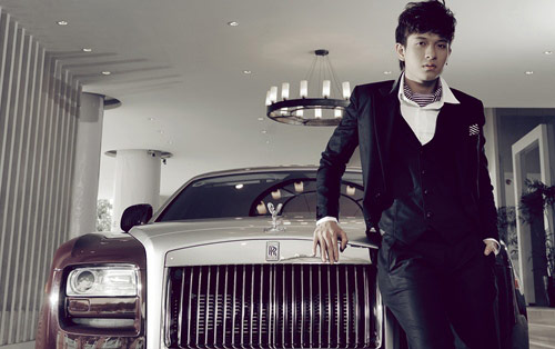 200 diễn viên,quần chúng,V.Music,single,nhóm nhạc