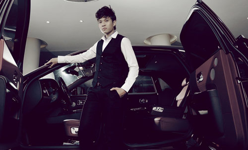 200 diễn viên,quần chúng,V.Music,single,nhóm nhạc