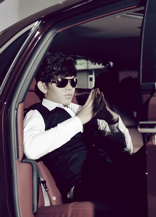 200 diễn viên,quần chúng,V.Music,single,nhóm nhạc