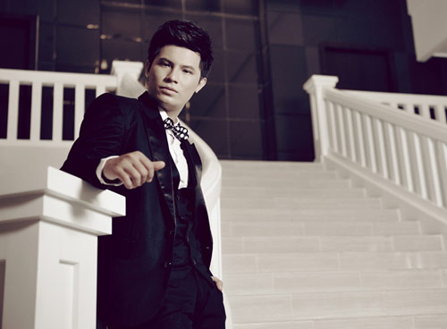 200 diễn viên,quần chúng,V.Music,single,nhóm nhạc