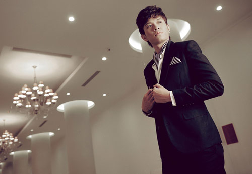 200 diễn viên,quần chúng,V.Music,single,nhóm nhạc