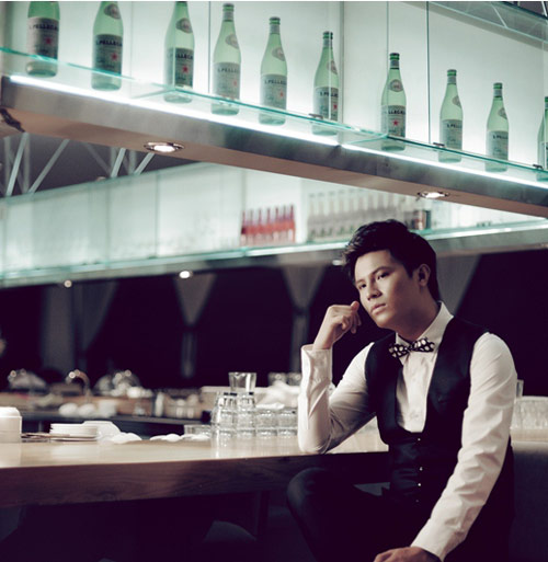 200 diễn viên,quần chúng,V.Music,single,nhóm nhạc