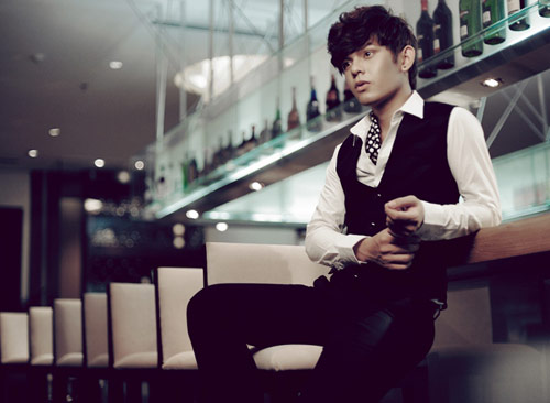 200 diễn viên,quần chúng,V.Music,single,nhóm nhạc