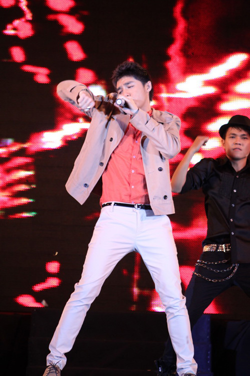 Khổng Tú Quỳnh,Nam Cường,Ngô Kiến Huy,bạn trai,liveshow