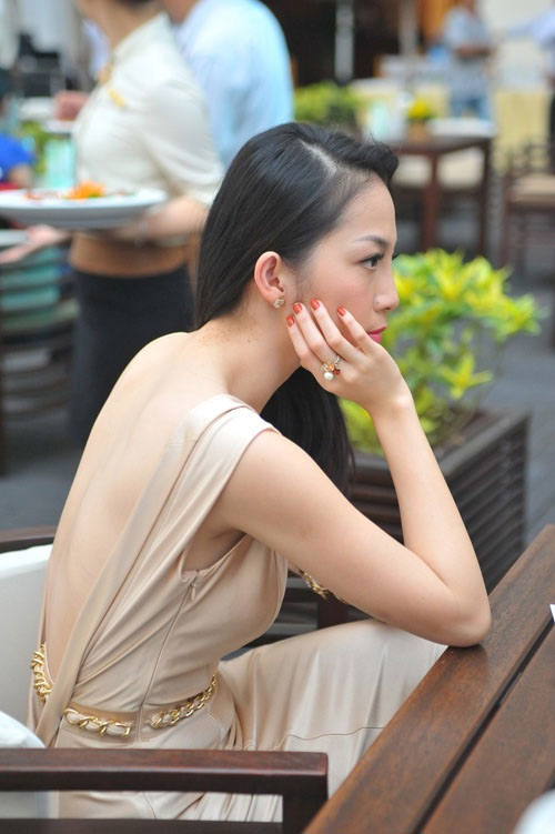 sao Việt,showbiz Việt,ảnh đẹp,góc nghiêng,xinh đẹp