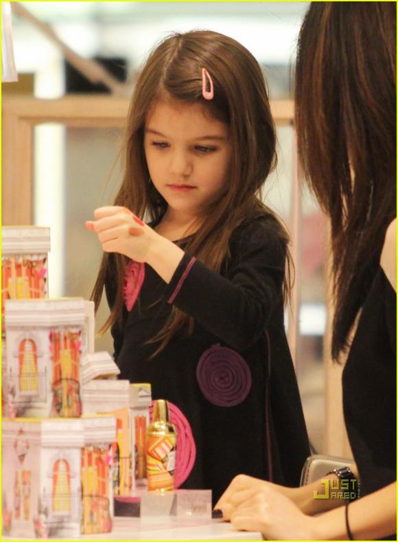 Suri Cruise,sao nhí,con người nổi tiếng