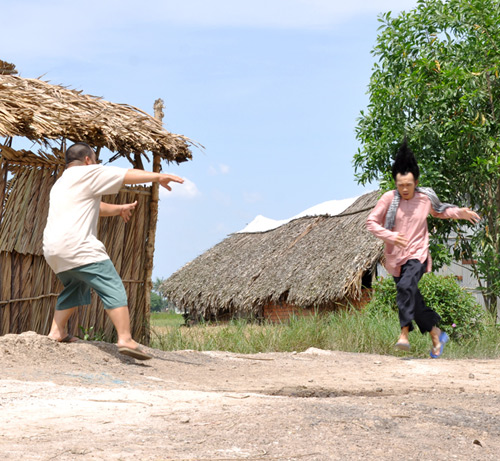 Hiếu hiển,ăn đòn,nói bậy,phim,điện ảnh,Hoàn Linh,chàng cười,quyền lực dựng tóc