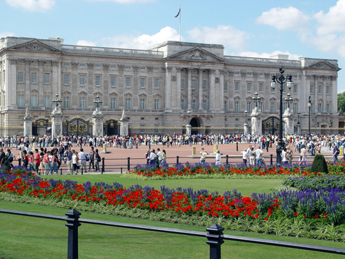 nhà nguyên thủ,Điện Kremlin,nhà trắng,Cung điện Grand,Cung điện Madrid,Cung điện Buckingham