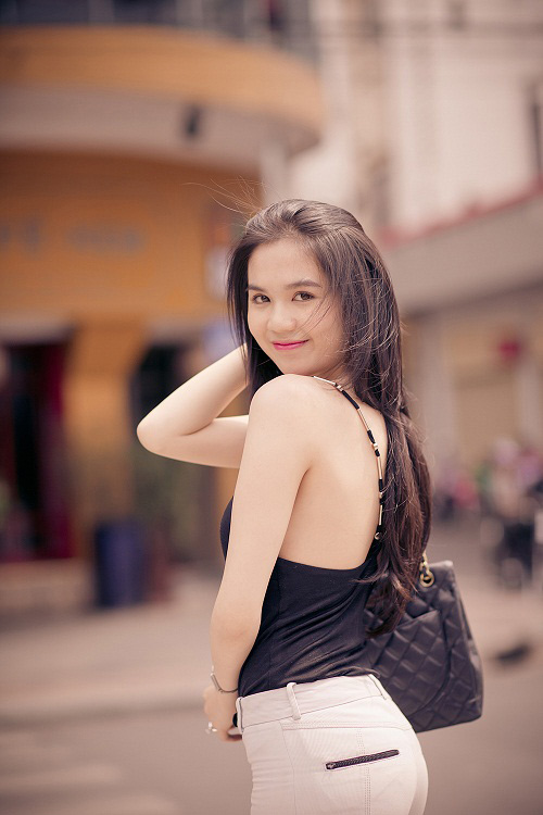 Ngọc Trinh, thời trang dạo phố, thời trang, váy, thời trang sao