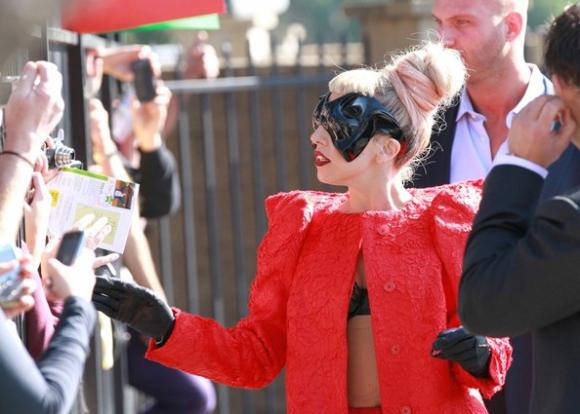 Lady Gaga, Thời trang lạ, Chuyện của sao, Style kỳ quái