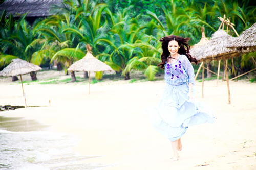 Trúc Diễm,váy, thời trang sao, phong cách, thời trang