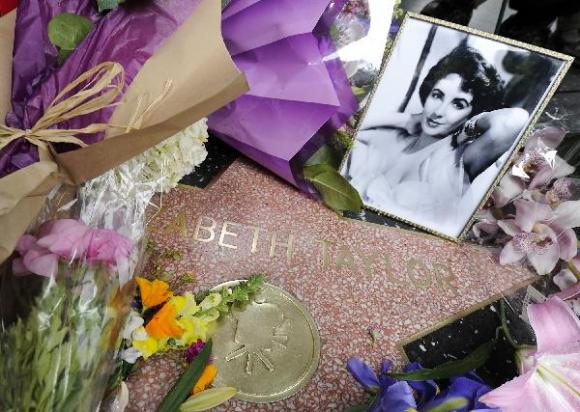 Hollywood, Elizabeth Taylor, qua đời, đám tang