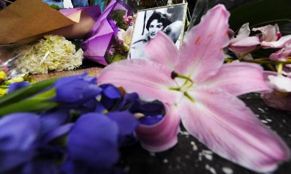 Hollywood, Elizabeth Taylor, qua đời, đám tang