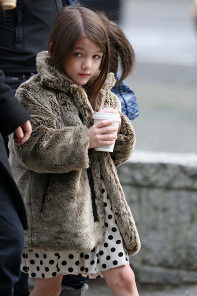 Suri, Katie Holmes, Sao Hollywood, Chuyện của sao, Gia đình sao, Sao Mỹ