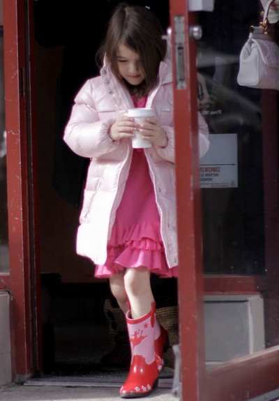 Suri, Katie Holmes, Sao Hollywood, Chuyện của sao, Gia đình sao, Sao Mỹ