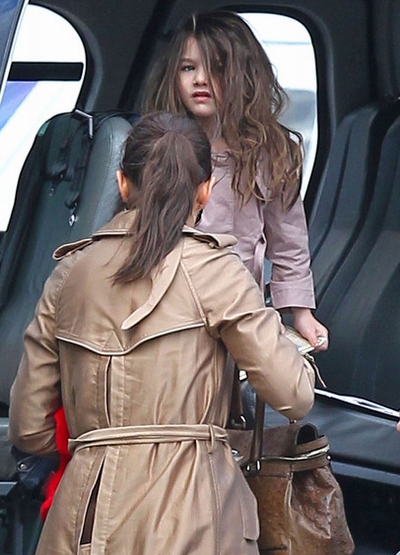 Suri, Katie Holmes, Sao Hollywood, Chuyện của sao, Gia đình sao, Sao Mỹ