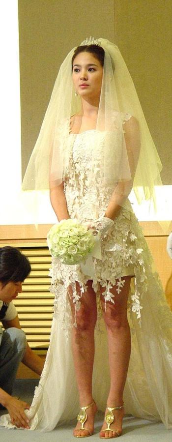 Váy cưới, thời trang sao, Jun Hye Bin, Moon Geun Young, thời trang váy cưới