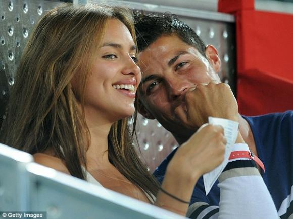 Scandal, Irina Sheik, Cristiano Ronaldo, Siêu mẫu, Tin đồn sao, Happy Thank You More Please