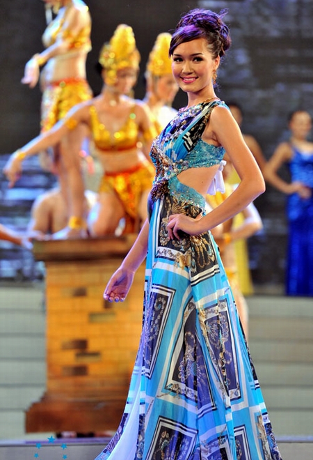 Giải trí, Hoa hậu, Hoa hậu Việt Nam, Hoa hậu hoàn vũ, Mai Phương Thúy, Ngọc Hân, Phan Thu Ngân, Ngô Phương Lan, 