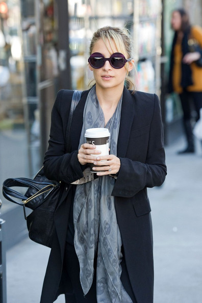 Nicole Richie, kính mắt, bộ sưu tập kính, thời trang sao, phụ kiện