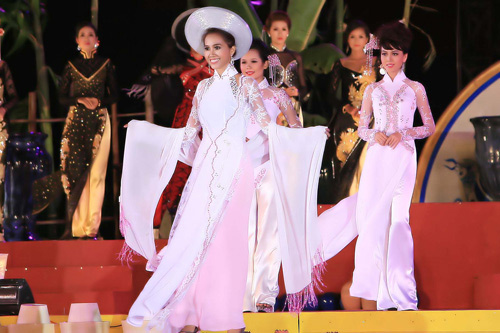 Mỹ Xuân, Hoa hậu Mekong, Chuyện của sao, Sao Việt