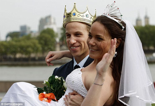 Hoàng gia Anh, William, Kate, quốc tế, thế giới đó đây