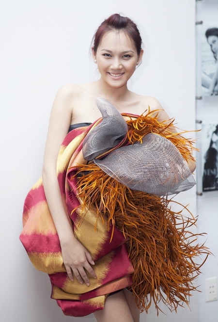 công ty Venus, đêm hội chân dài, váy dạ hội, thời trang dạ hội, thời trang