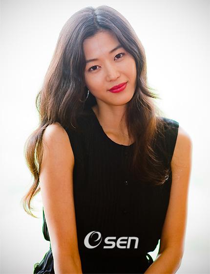 Lee Hyori, Chuyện của sao, Sao Hàn, Đôi môi gợi cảm