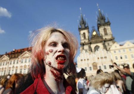 CH Czech, lễ hội ma quỷ, cầu cổ Charles, thủ đô Praha, thế giới đó đây