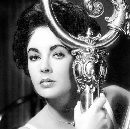 Elizabeth Taylor, Bà hoàng Hollywood, Sao Hollywood, Chuyện của sao