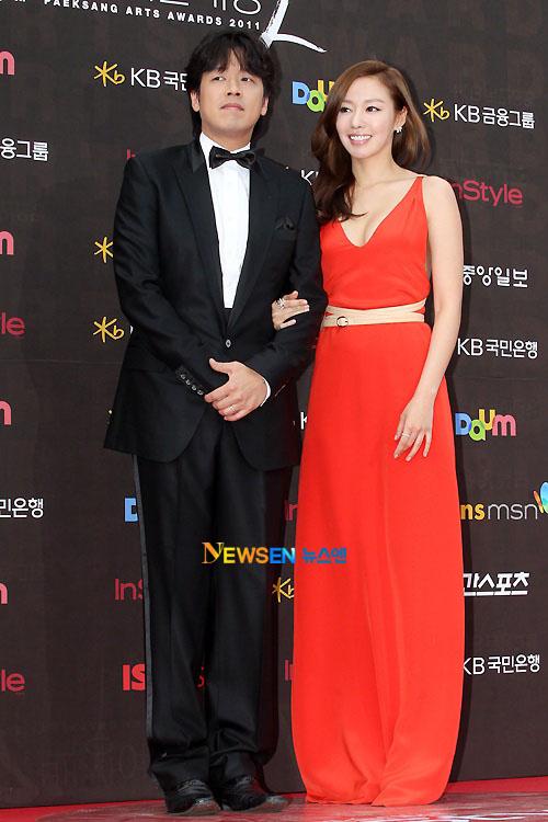 Sao Hàn, Baeksang, Chuyện của sao, Giải thưởng nghệ thuật