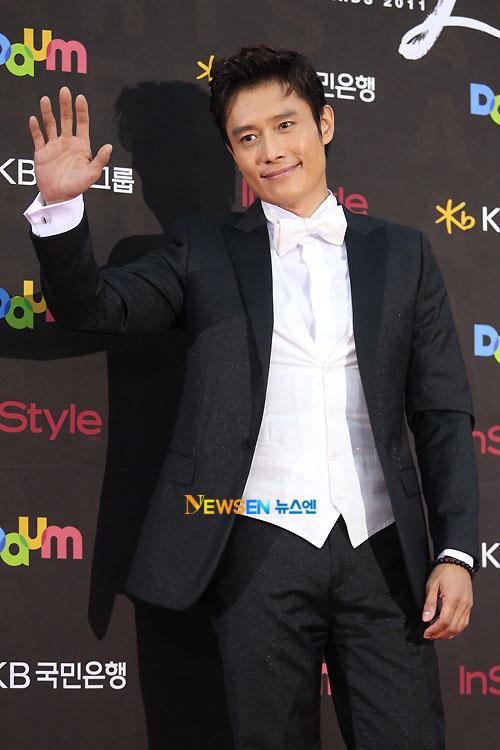 Sao Hàn, Baeksang, Chuyện của sao, Giải thưởng nghệ thuật