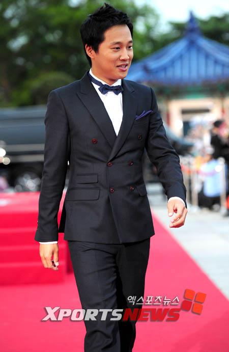 Sao Hàn, Baeksang, Chuyện của sao, Giải thưởng nghệ thuật