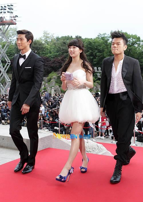 Sao Hàn, Baeksang, Chuyện của sao, Giải thưởng nghệ thuật