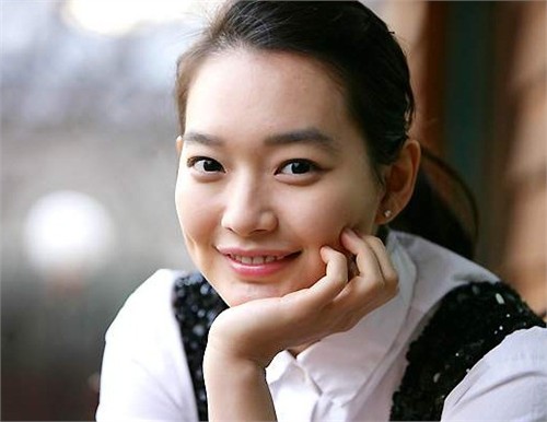 Hyun Bin, Kim Tae Hee, Sao Hàn, Sao đẹp nhất thập kỷ, Jang Dong Gun, Lee Seung Gi, Yoona, Shin Min Ah