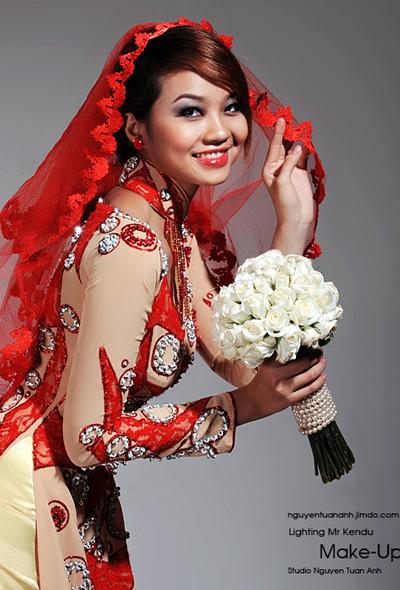 Trần Kiều Ngân, áo dài, hoa hậu, trang phục dân tộc, thời trang