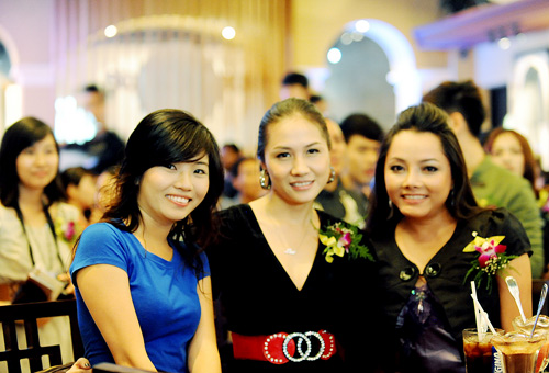 Hoa hậu Việt Nam, Thùy Dung, Sao Việt, Sao làm từ thiện