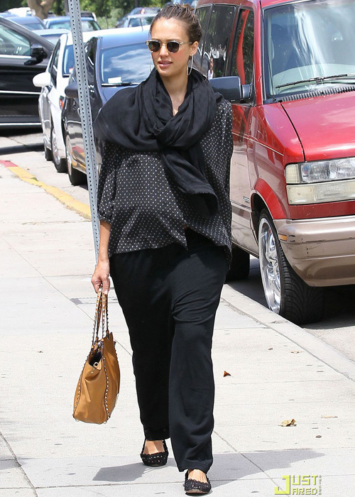 Jessica Alba, Sao Hollywood, Sao mang bầu, Chuyện của sao