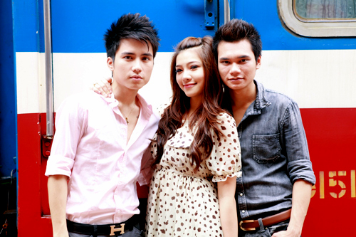 Khắc Việt, Lee Balan, Yêu lại từ đầu, Sao Việt