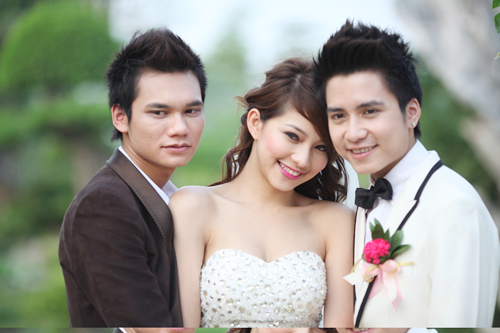 Khắc Việt, Lee Balan, Yêu lại từ đầu, Sao Việt